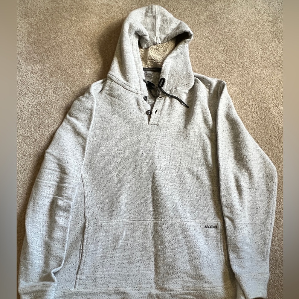 Ascend Heathered Gray Knit Pullover